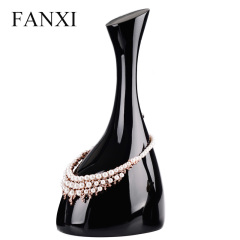 FANXI Custom Black And White Lacquer Jewelry Display Bust With Metal Hook To Fix Necklace Luxury Resin Necklace Organizer