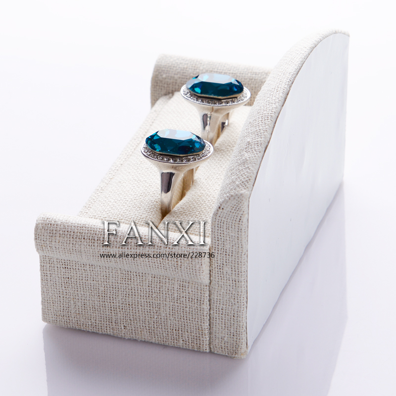 FANXI Custom Wooden Jewelry Organizer For Double Couple Ring For Engagement And Marry Beige Linen Ring Display Holder 