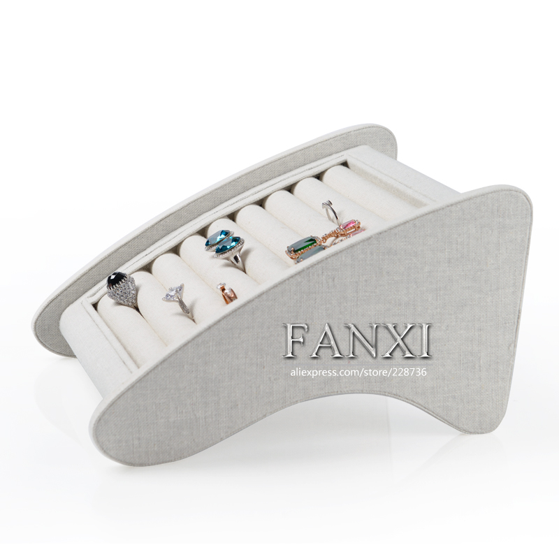 FANXI Custom Wood Jewelry Display Props For Jewellery Shop Window And Counter Exhibitor Linen Ring Stand