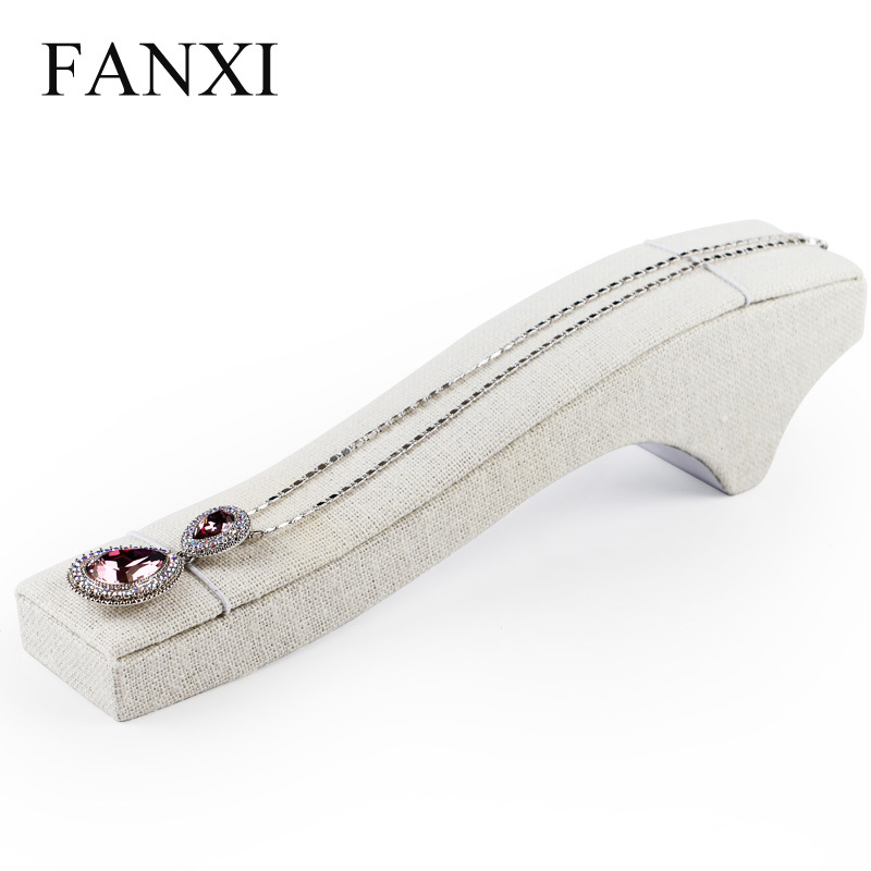 FANXI Wholesale Custom Creamy White Jewellery Exhibitor Organizer Linen Necklace Display Stand