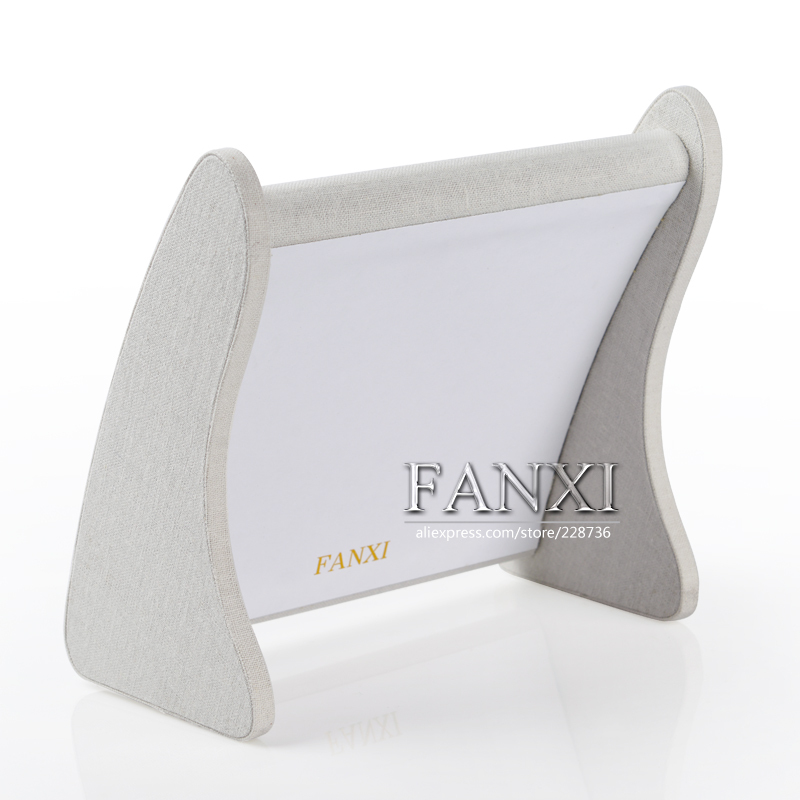 FANXI Custom Wood Jewelry Display Props For Jewellery Shop Window And Counter Exhibitor Linen Ring Stand