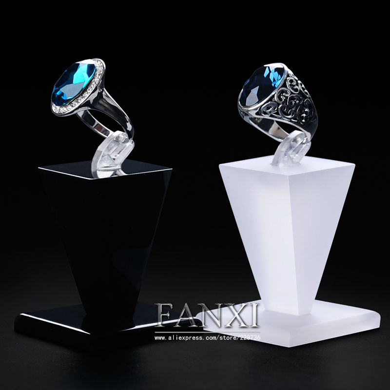 FANXI Custom Size And Color Jewelry Display Stand Frosted Transparent Black Acrylic Ring Display Props