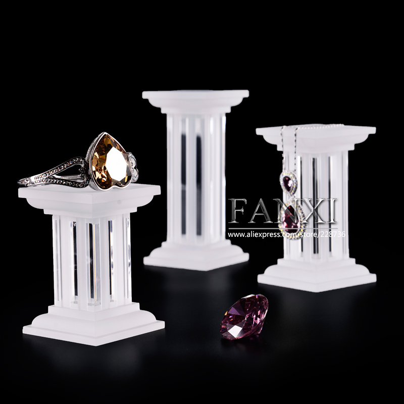 FANXI Custom Luxurious Roman Pillars Style Jewelry Ring Necklace Display Stand Set All Match Matte Acrylic Jewelry Stand Prop