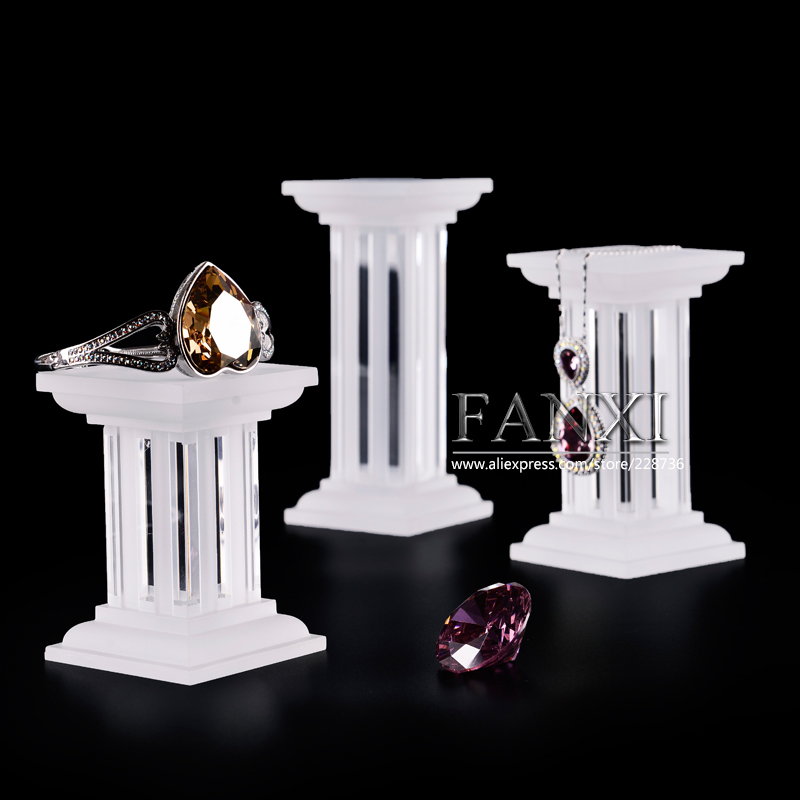 FANXI Custom Luxurious Roman Pillars Style Jewelry Ring Necklace Display Stand Set All Match Matte Acrylic Jewelry Stand Prop