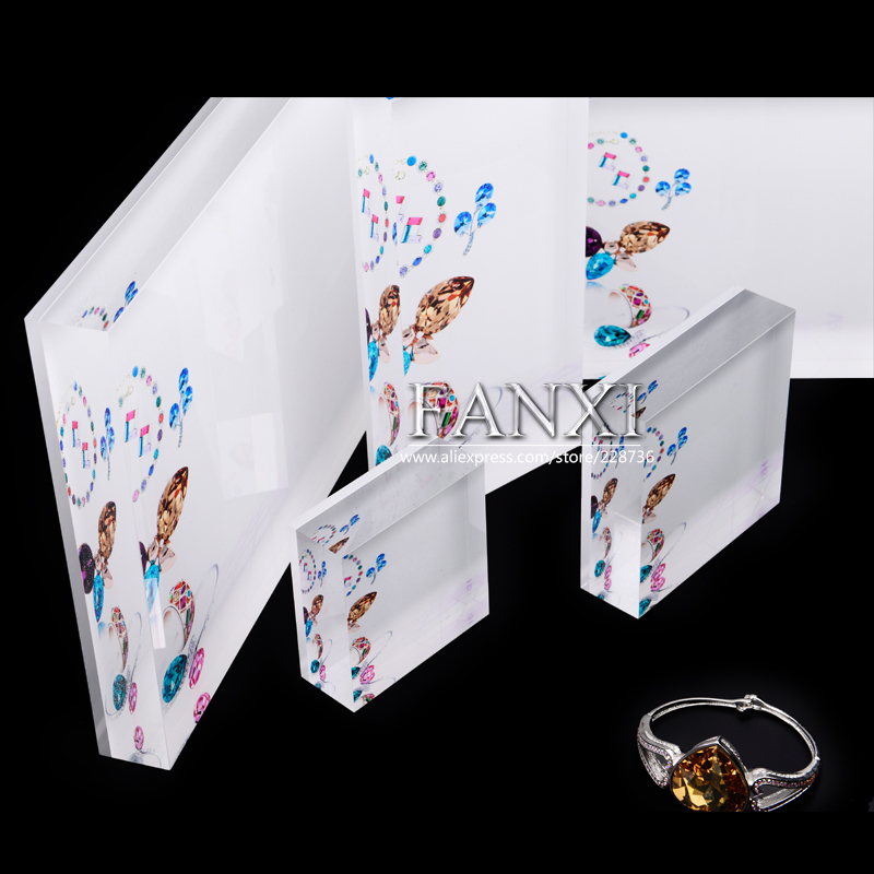 FANXI Custom Size Color Transparant White Colored Drawing Acrylic Jewelry Display Stand Display Block