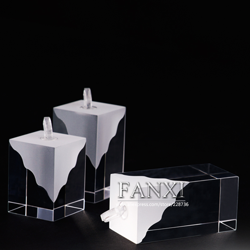 FANXI Custom Frosted And Transparent Acrylic Jewelry Holder For Finger Ring Shop Showcase Ring Display Props