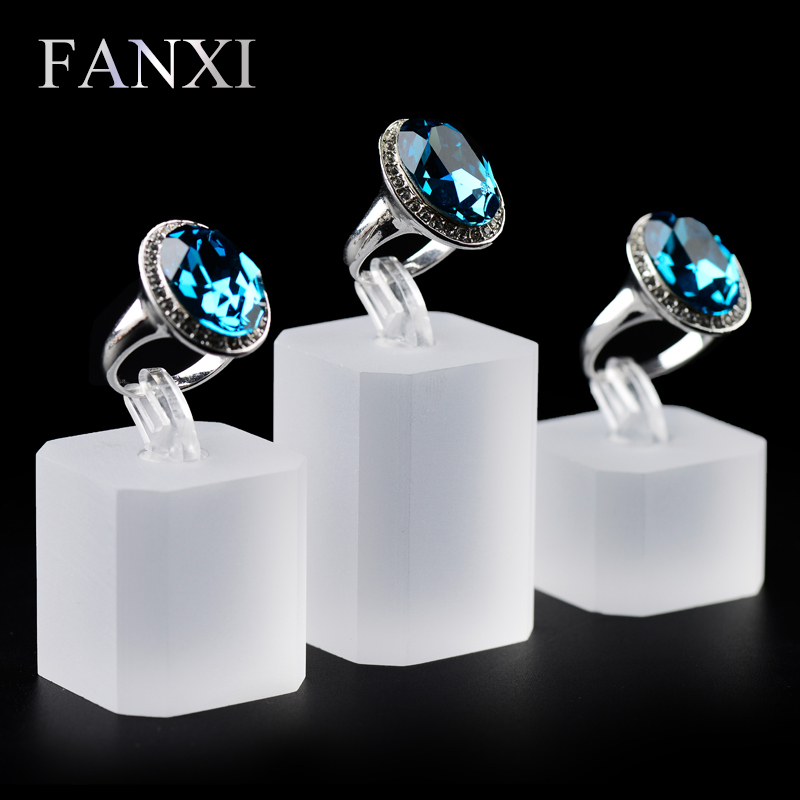FANXI Matte Plexiglass Jewelry Display Holder Custom Frosted Acrylic Ring Kit Display