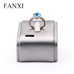 FANXI Custom Luxury Shop Counter Organizer Jewelry Display Ring Pendant Holder Stand Tilt Black PU Leather Necklace Holder