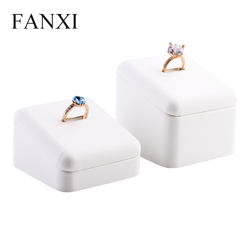 FANXI Manufacturer Custom Black Or White Color MDF Wood PU Leather Two-piece Ring Holder Ring Display Stand