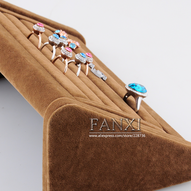 FANXI High Capacity Custom Logo Jewelry Display Exhibitor For Counter Showcase Rings Earrings Holder Wood Velvet Ring Display Stand