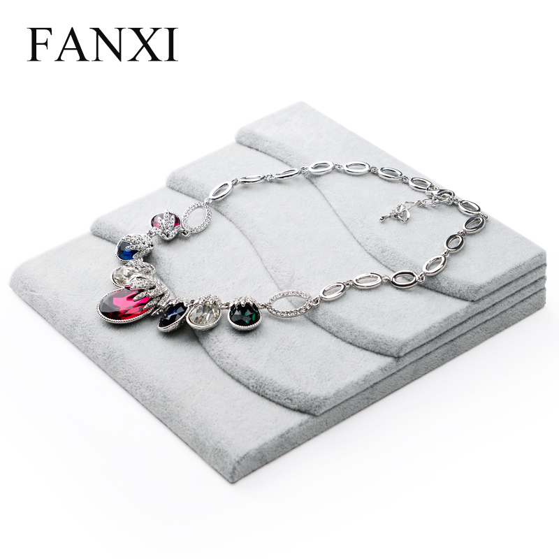 FANXI Made In China Fashion Gray Velvet Jewelry Display Holder Showcase Easel Necklace Display Stand