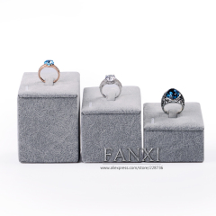 FANXI China Wholesale Square Wedding Ring Display Set Stand For Counter Shop Gray Ice Velvet Ring Display Holder