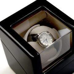 Automatic single watch winder box