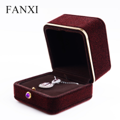 Luxury velvet jewelry packaging box for ring pendant