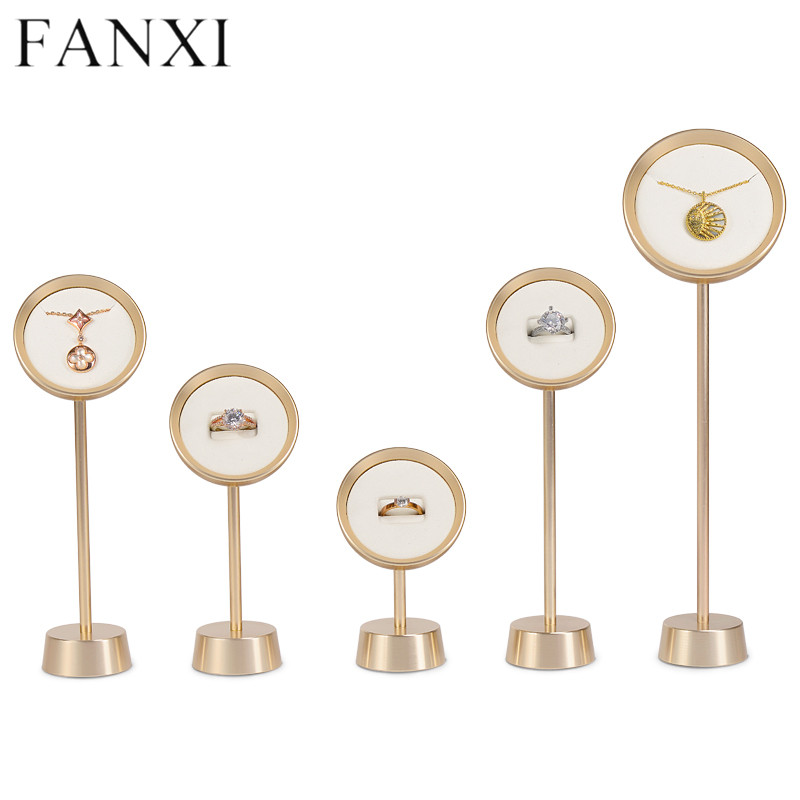 Luxury new design metal jewellery display stand for ring pendant