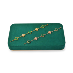 Custom green microfiber jewellery display stand set exhibitor