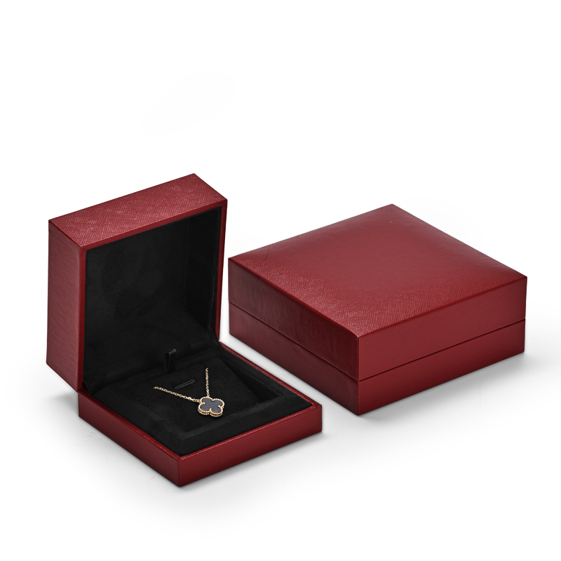 Custom leatherette paper jewelry packaging box