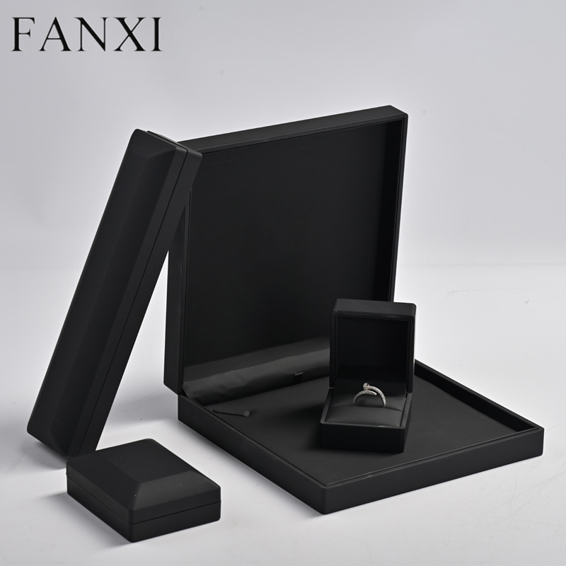 FANXI wholesale rubber paint black jewelry box for ring earring pendant bangle bracelet necklace