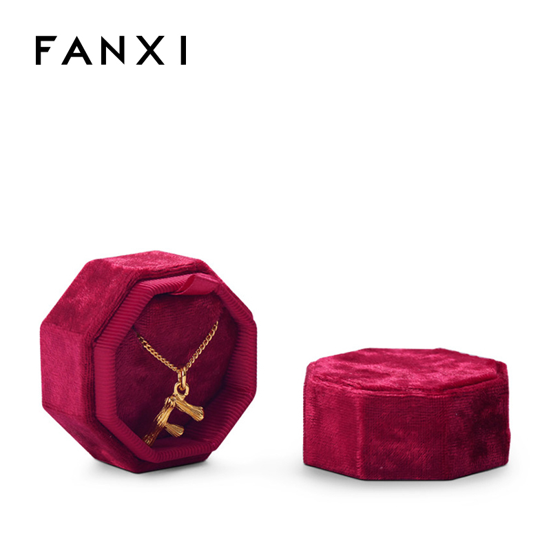 Red flannelette velvet jewelry pendant packaging box