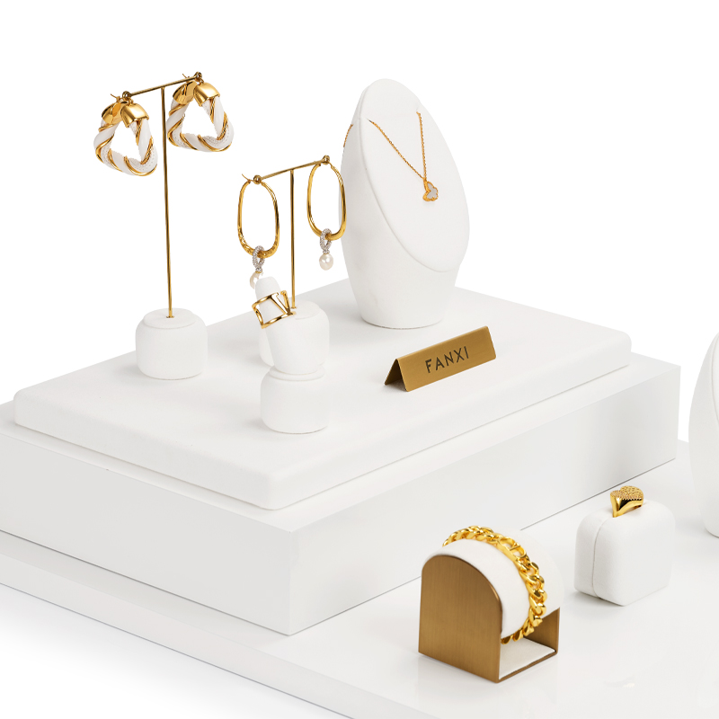 FANXI luxury new style white colour jewelry display set