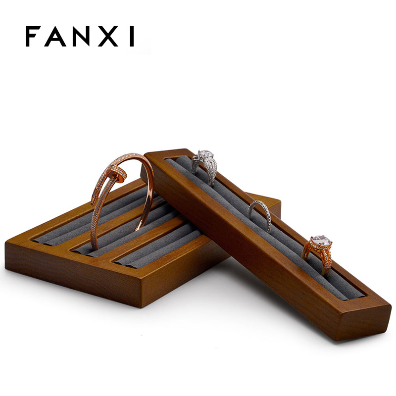 FANXI Custom Natural Wood Jewelry Shop Showcase Display Props With Micrifiber For Ring Earrings Samll Wooden Ring Display Tray