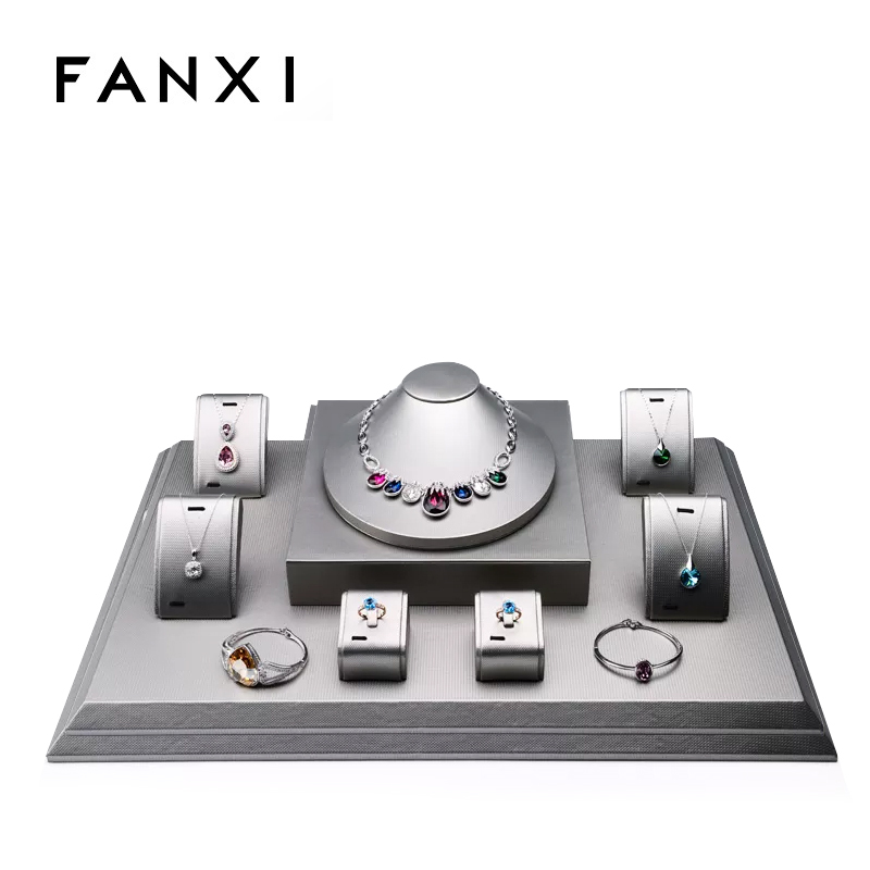 FANXI OEM Custom Logo Wooden Jewellery Showcase Set For Ring Necklace Pendant Bangle Display Silver PU Leather Jewelry Display Kits