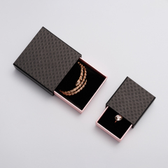 FANXI custom logo & colour leatherette paper jewelry packaging box