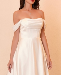 WT4675 Satin Aline, detachable sleeves