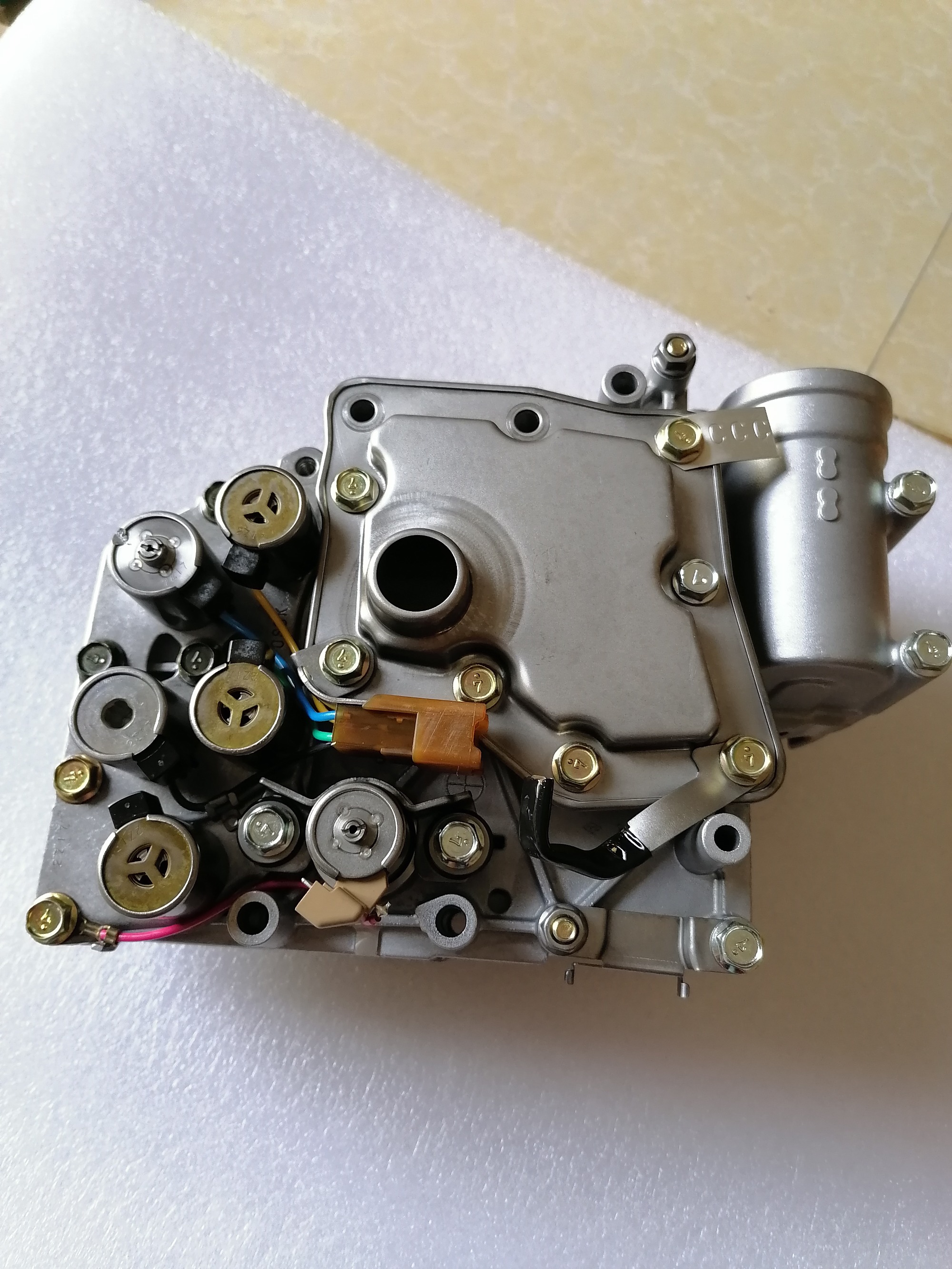 JF404E valve body 6 solenoids,JF404E