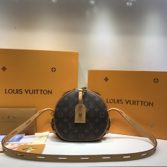 LV M52294 bag