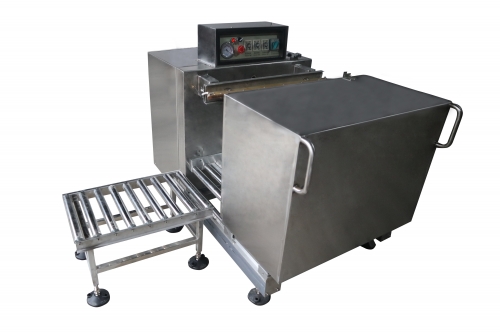 Vertical bulk vacuum packing machine for cashew kernels