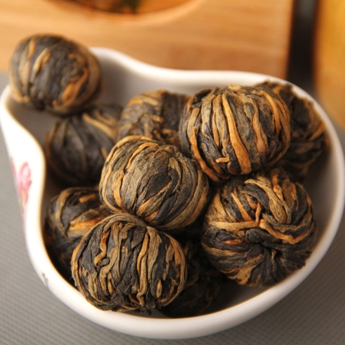 2023 Yunnan Black Chinese Tea Fengqing Dianhong Handmade Ball Small Golden Ball Tea 100g