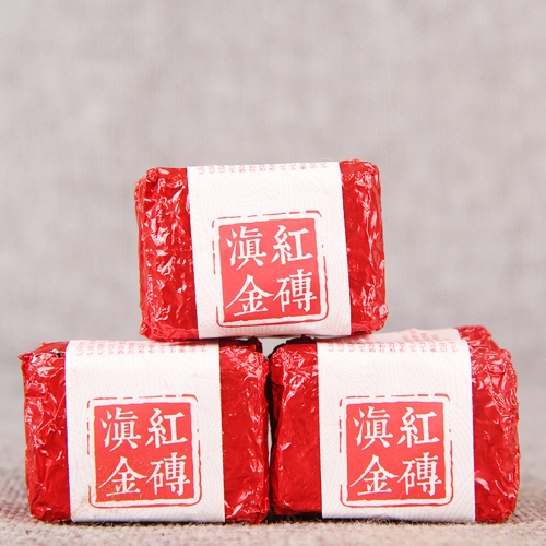 2020 черный китайский чай мини фенцин Юньнань Dianhong Gold Cube сжатый чай маленький торт 4 шт. * 5 г / пакет 100 г