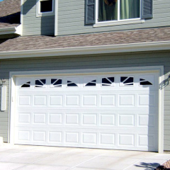 Insulated sectional garage doors ( Cassette))