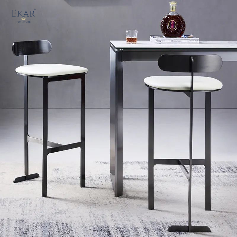This metal bar chair is made of high-quality metal material, which is strong and stable.