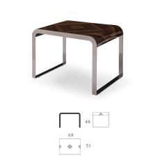 Corner table with metal legs