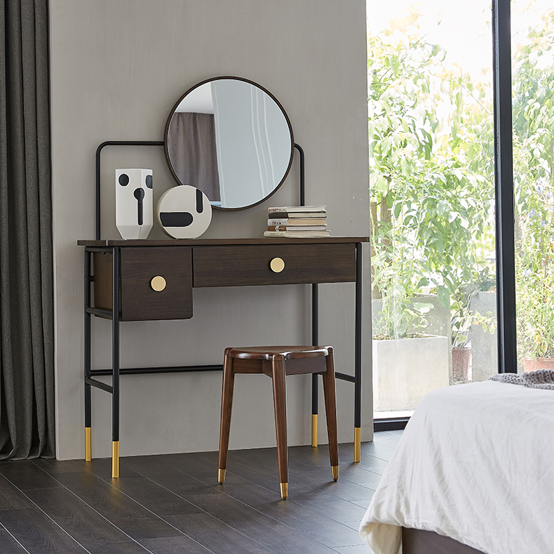 Stylish Dressing Table