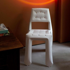 French chip biscuit lounge chair: a seat with a modern design