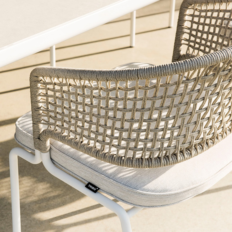 Enjoy Outdoor Dining in Style: Premium Patio Dining Chair