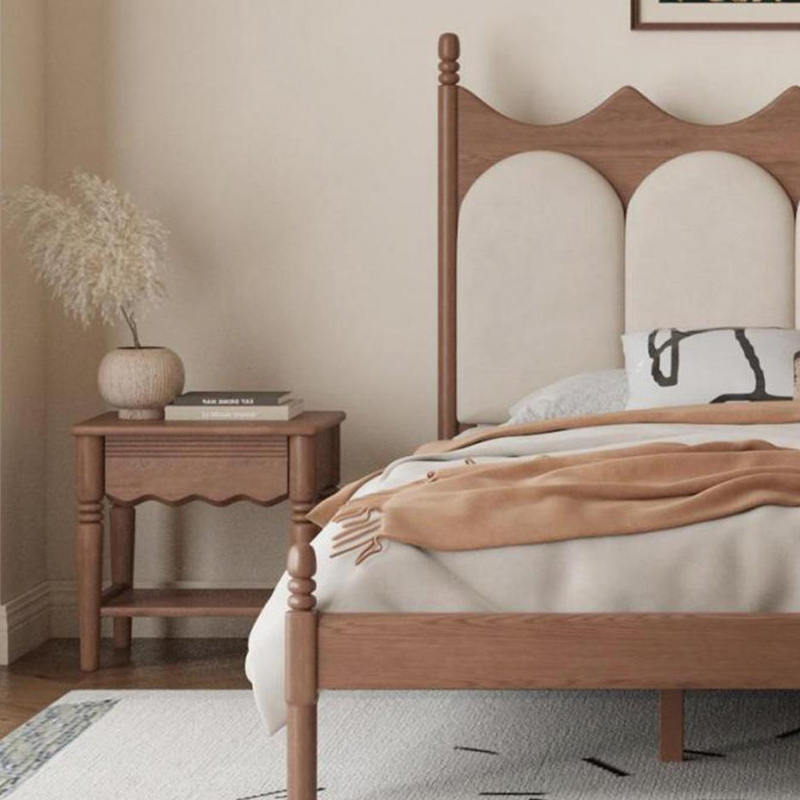Bedroom bed in cherry wood - modern furniture
