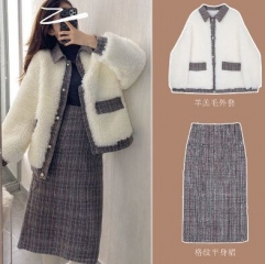 712742#Lamb Fur Coat