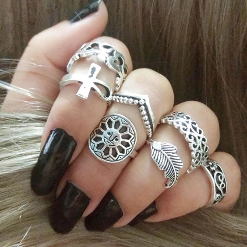 Edary Boho Finger Rings Silver Knuckle Ring Sets Stylish Hand Accessories for Women and Girls(7PCS)