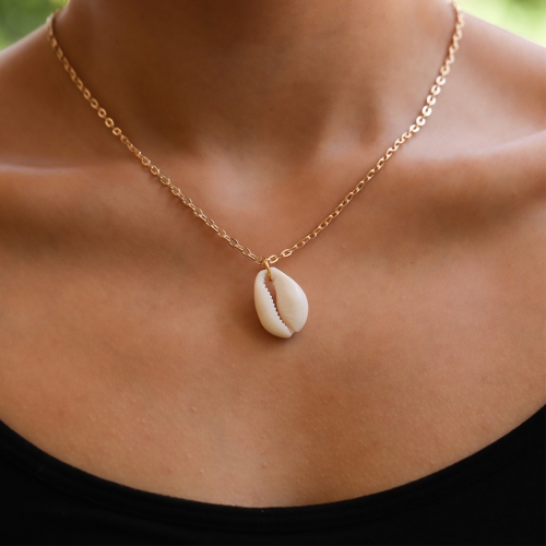 Boho Seashell Pendent Necklace Chain Necklaces  Jewelry for Women and Girls