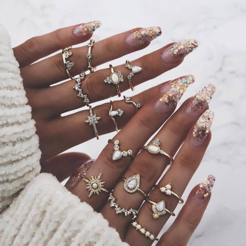 Edary Vintage Crystal Women Ring Sets Gold  Multi Size Stacking Knuckle Rings Boho Mid Ring for Women and Girls(16PCS)