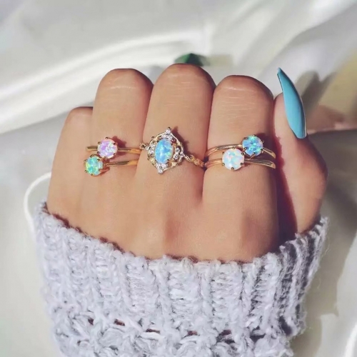 Edary Vintage Knuckle Ring Sets Gold Multi Size Crystal Stacking Rings  Boho Mid Ring for Women and Girls（5pcs)