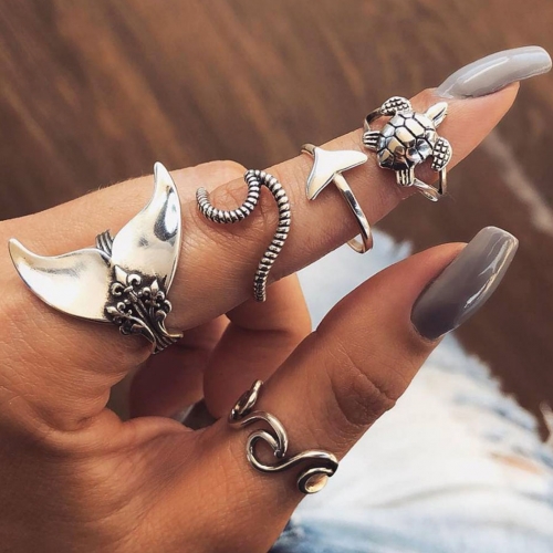 Edary Boho Rings Silver Stackable Joint Knuckle Ring Vintage Carving Finger Rings for Women and Girls（5pcs)