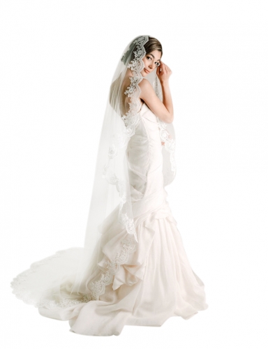 Unicra 1 Tier Lace Wedding Veil Chapel Length White Bridal Veil Wedding Mantilla Veil with Lace Edge for Bride