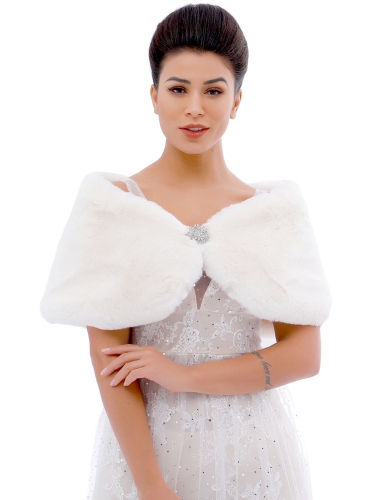 Aukmla Women’s Faux Rabbit Fur Wraps and Shawls Bride Wedding Fur Stole Bridal Fur Shrug for Women and Girls