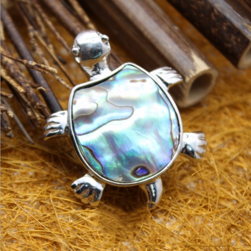 MOP343 Simple Design Cute Turtle Paua Shell Beach Inspired Pendant