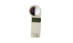 Handheld magnifier with light  671 series